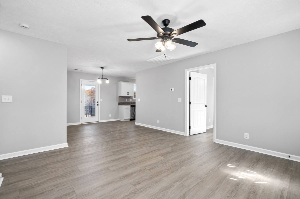 House for rent at 829 Southside Rd, Cunningham, TN 37052