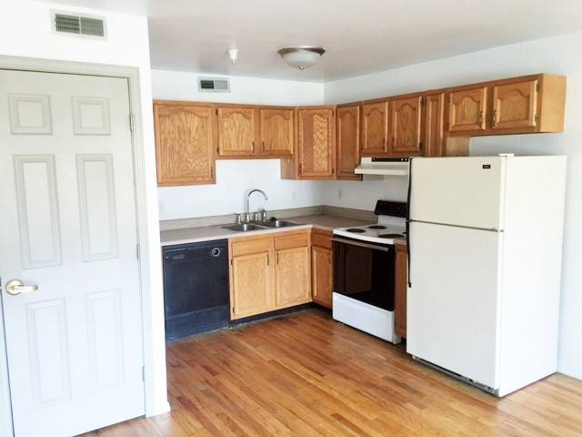 Apartment for rent at 302 S Cedar, Urbana, IL 61801