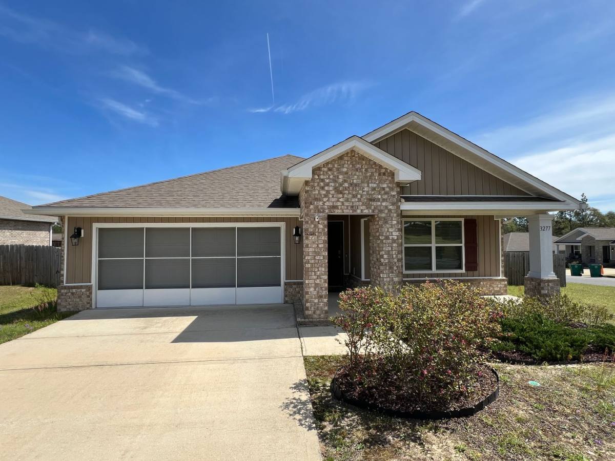 House for rent at 3277 Chappelwood Dr, Crestview, FL 32539