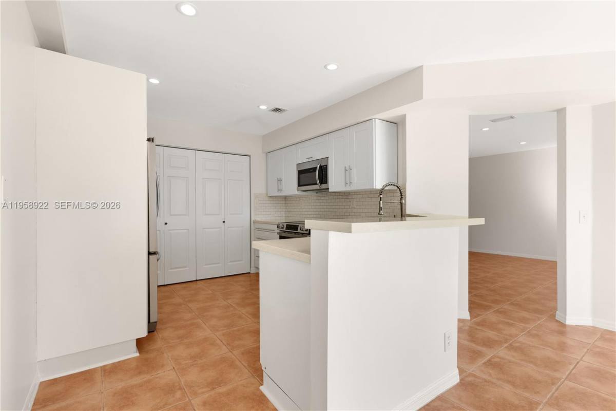 Townhouse for rent at 5467 SW 125th Terrace, Hollywood, FL 33027