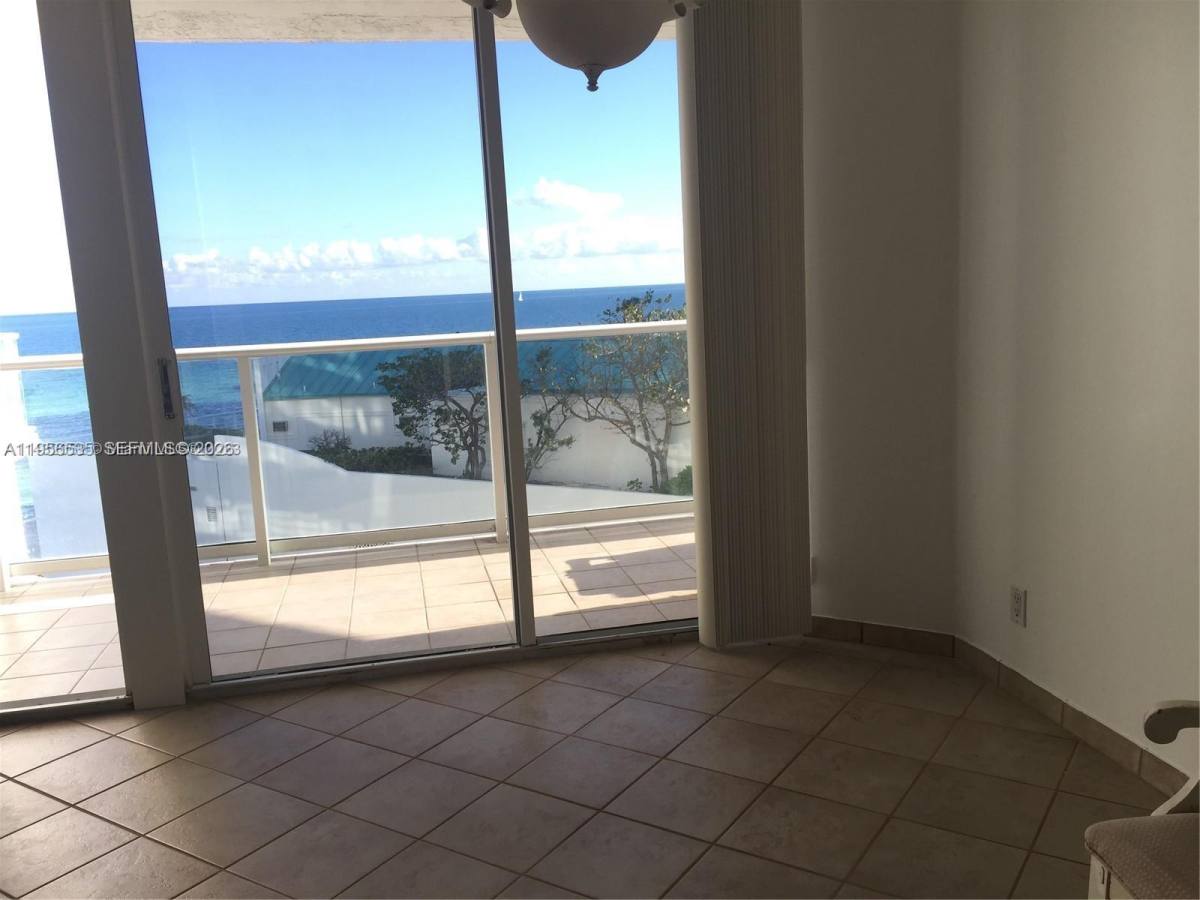 Apartment for rent at 16485 Collins Ave #632, North Miami Beach, FL 33160