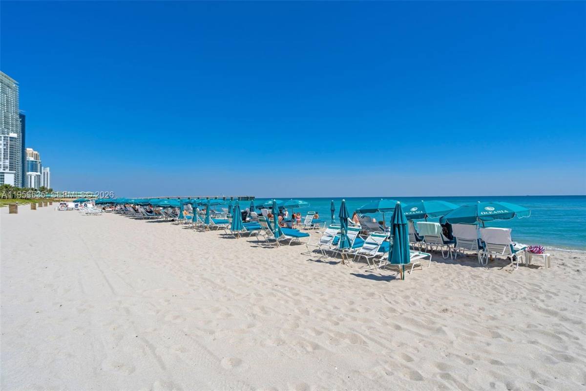 Apartment for rent at 16485 Collins Ave #632, North Miami Beach, FL 33160