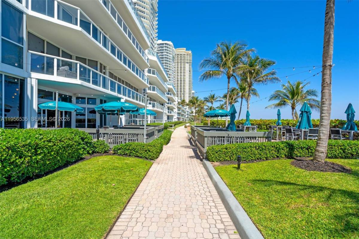 Apartment for rent at 16485 Collins Ave #632, North Miami Beach, FL 33160