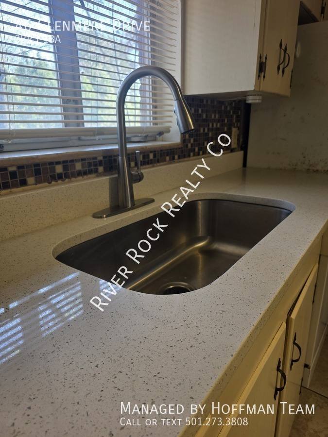 House for rent at 46 Glenmere Dr, Little Rock, AR 72204