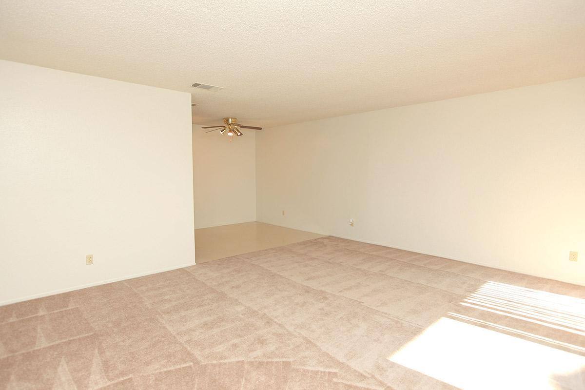 Apartment for rent at 1050 Minnewawa, Clovis, CA 93612