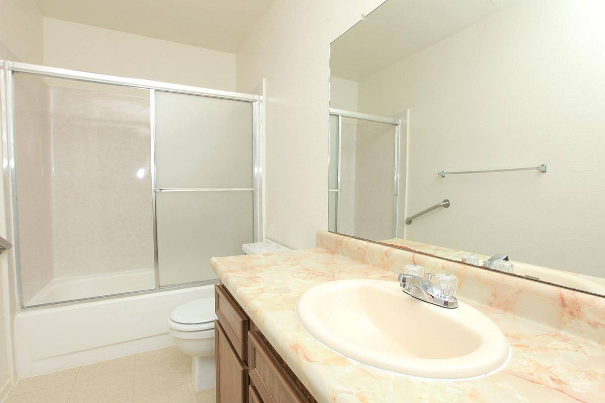 Apartment for rent at 1050 Minnewawa, Clovis, CA 93612