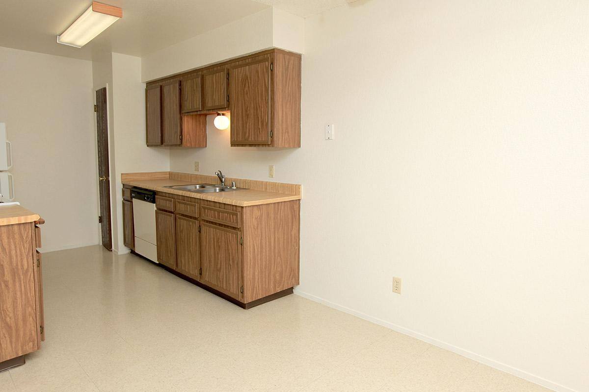 Apartment for rent at 1050 Minnewawa, Clovis, CA 93612