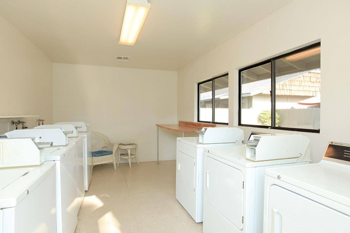Apartment for rent at 1050 Minnewawa, Clovis, CA 93612