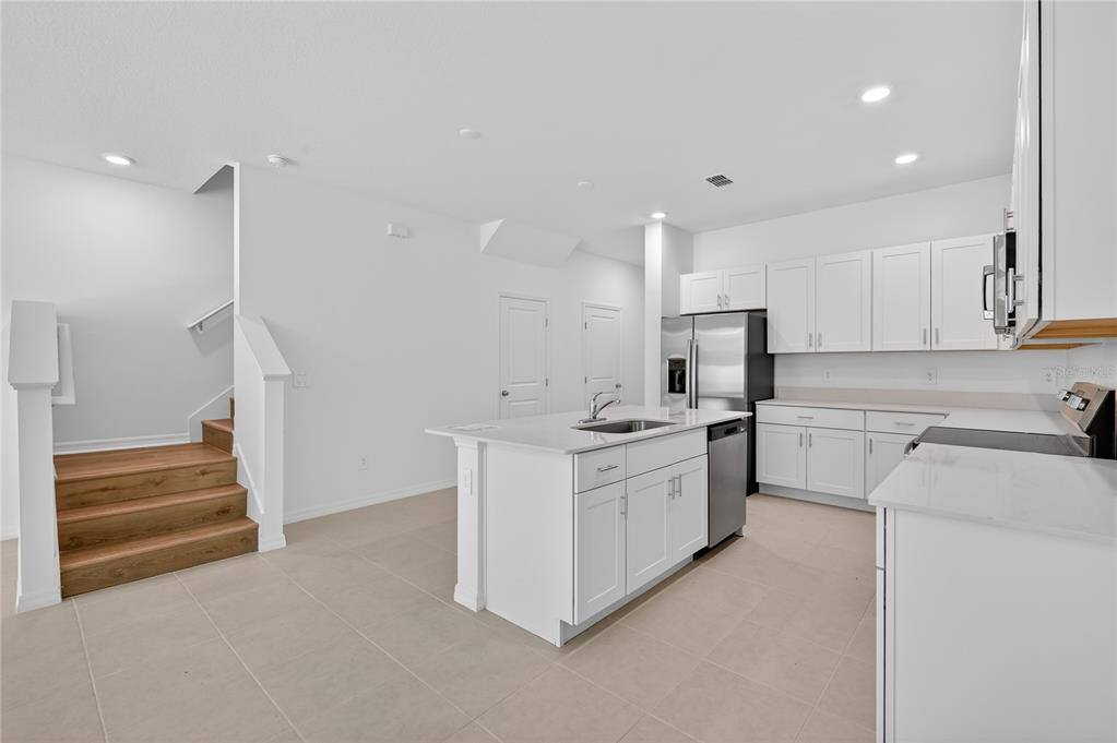 Townhouse for rent at 3346 Lapis Lake Dr, Zephyrhills, FL 33541