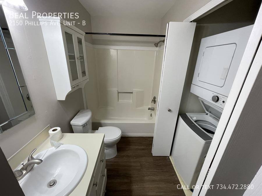 Apartment for rent at 2150 Phillips Ave #B, Holt, MI 48842