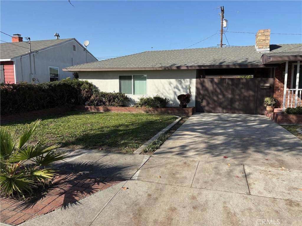 Apartment for rent at 11615 1 2 185th St, Artesia, CA 90701