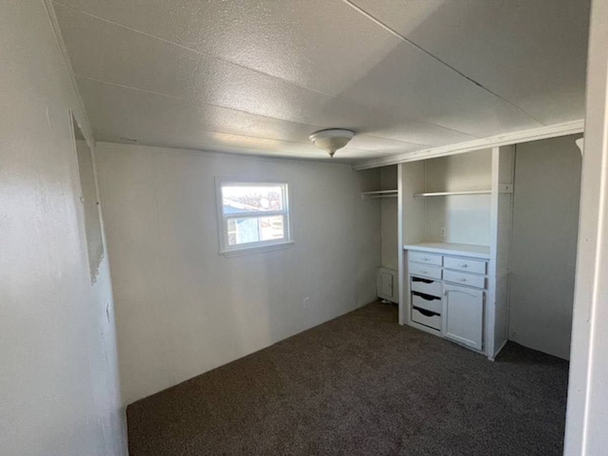 Apartment for rent at 503 E Main St, Greenwood, MO 64034