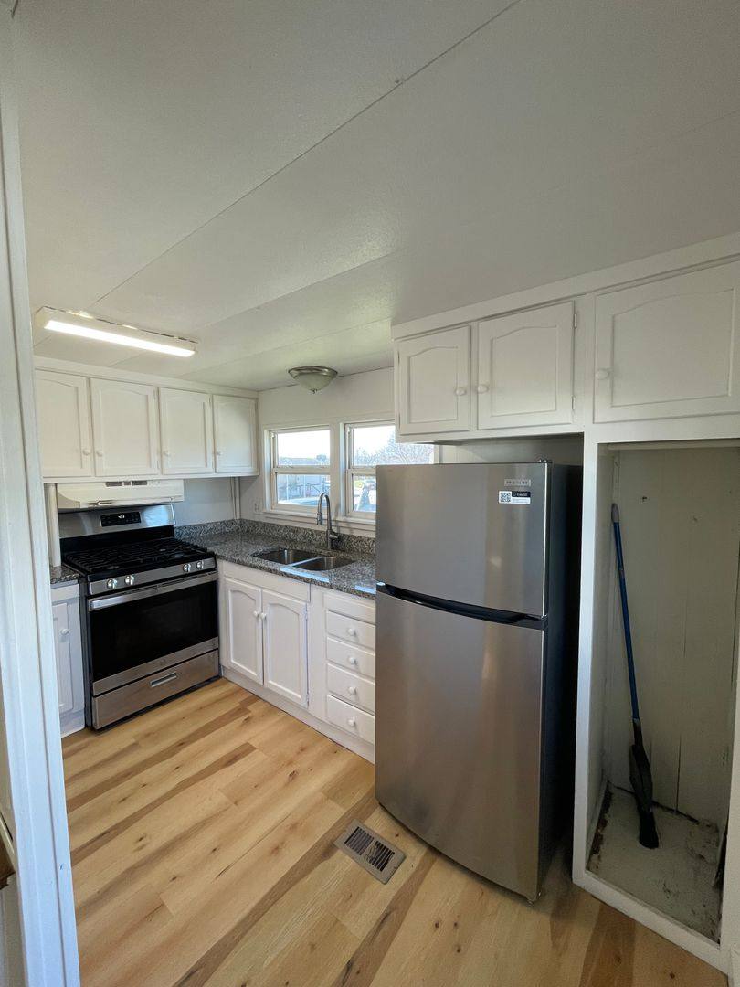 Apartment for rent at 503 E Main St, Greenwood, MO 64034
