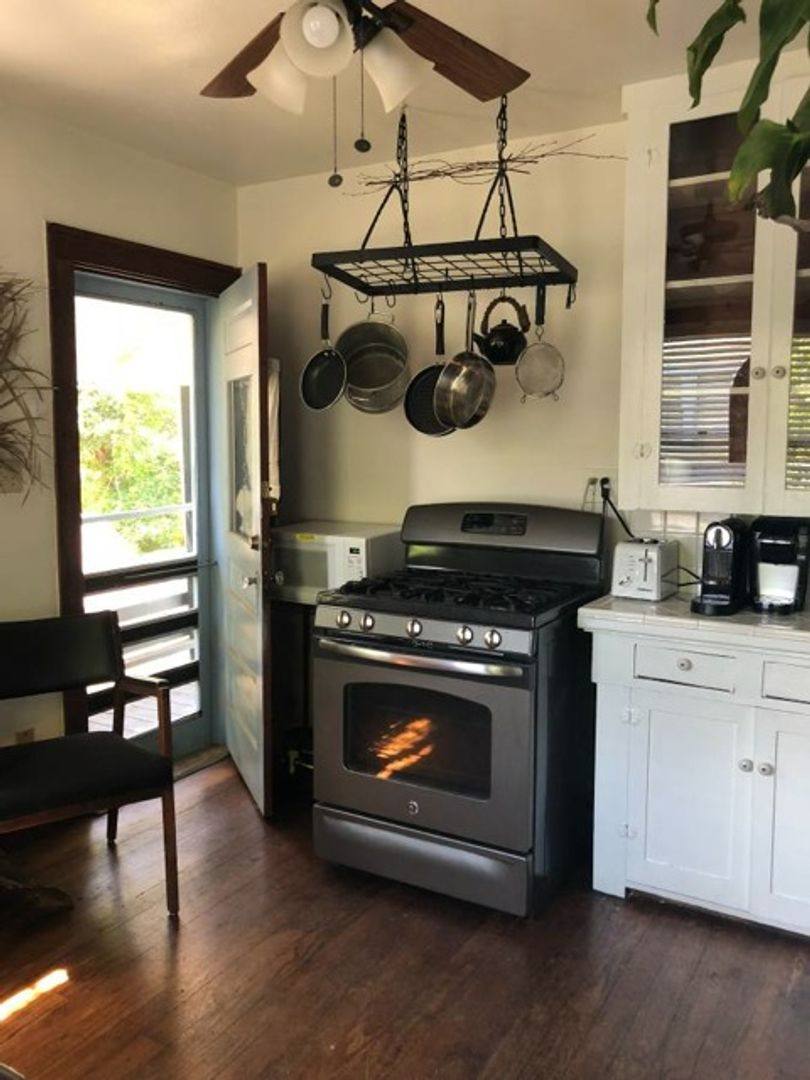 Apartment for rent at 906 W 22nd St, Austin, TX 78705