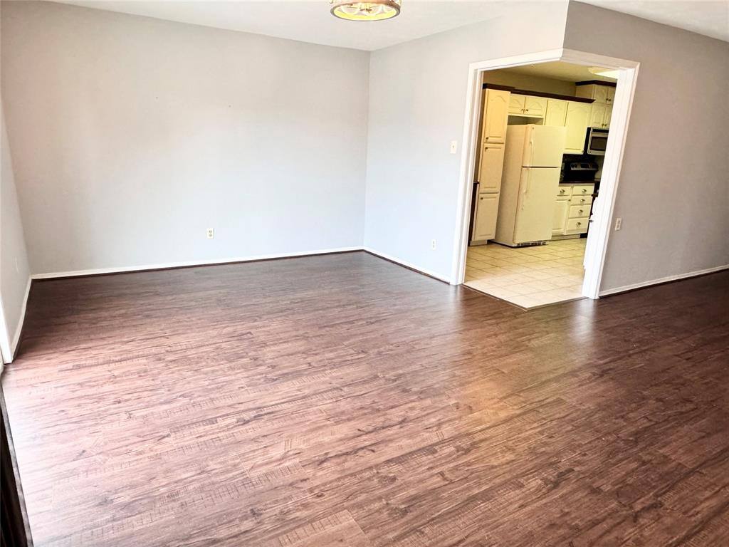 Condo for rent at 4014 Ridglea Country Club Dr #407, Fort Worth, TX 76126