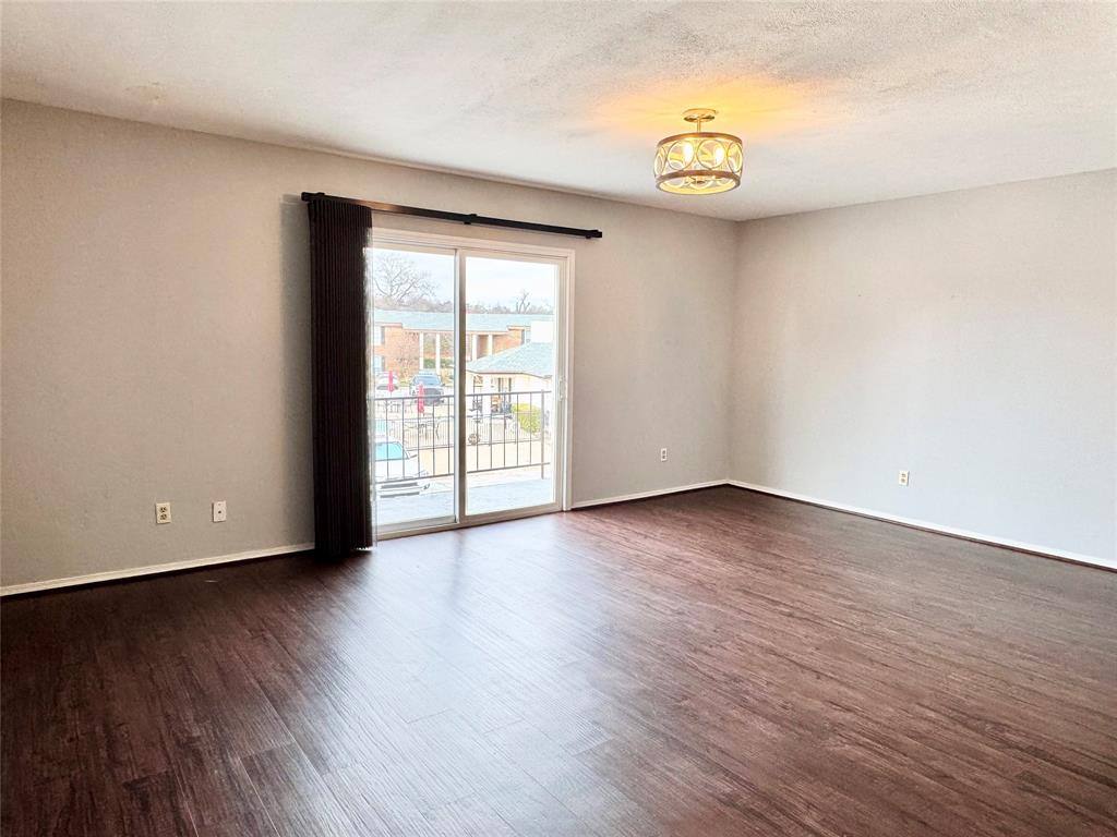 Condo for rent at 4014 Ridglea Country Club Dr #407, Fort Worth, TX 76126
