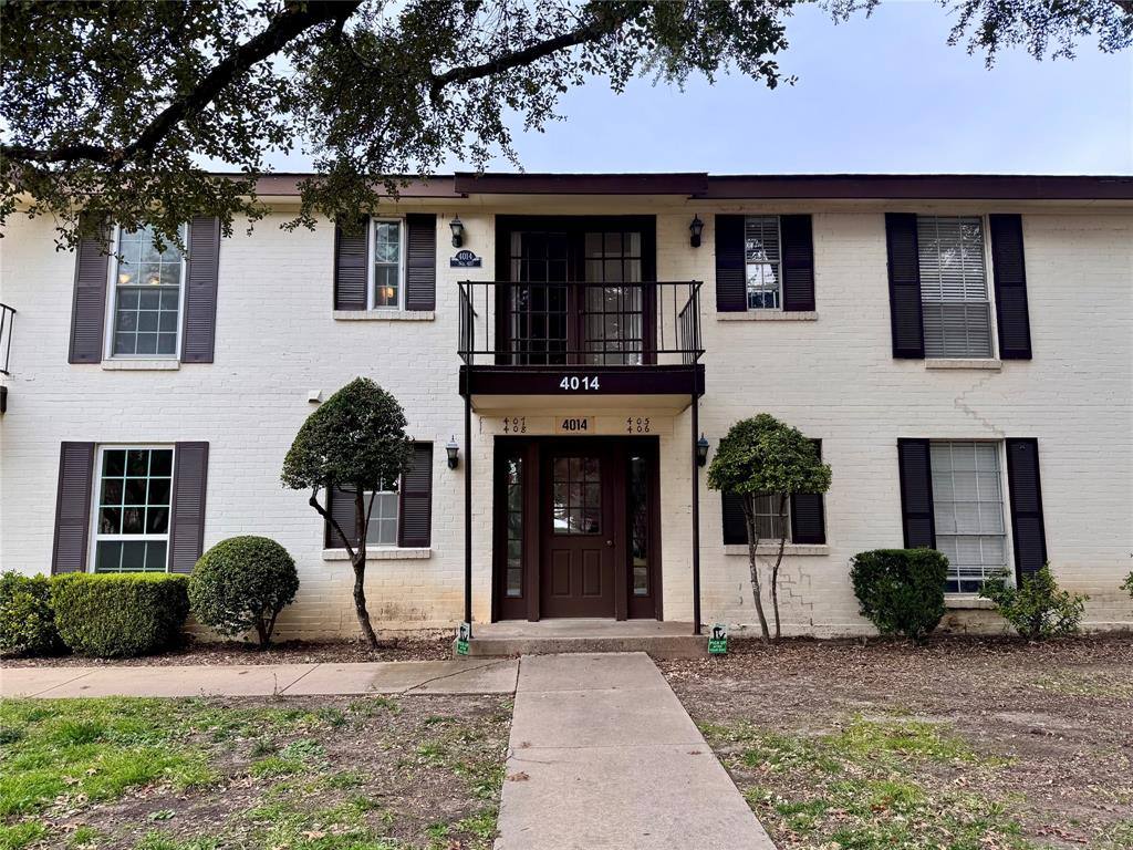 Condo for rent at 4014 Ridglea Country Club Dr #407, Fort Worth, TX 76126