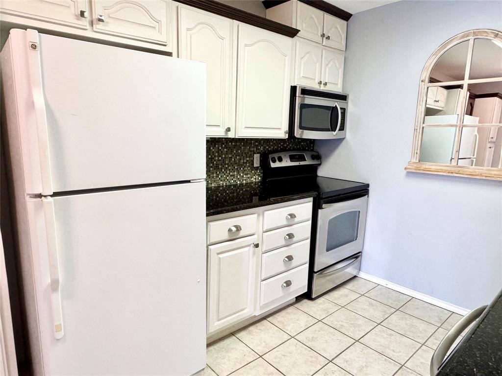 Condo for rent at 4014 Ridglea Country Club Dr #407, Fort Worth, TX 76126