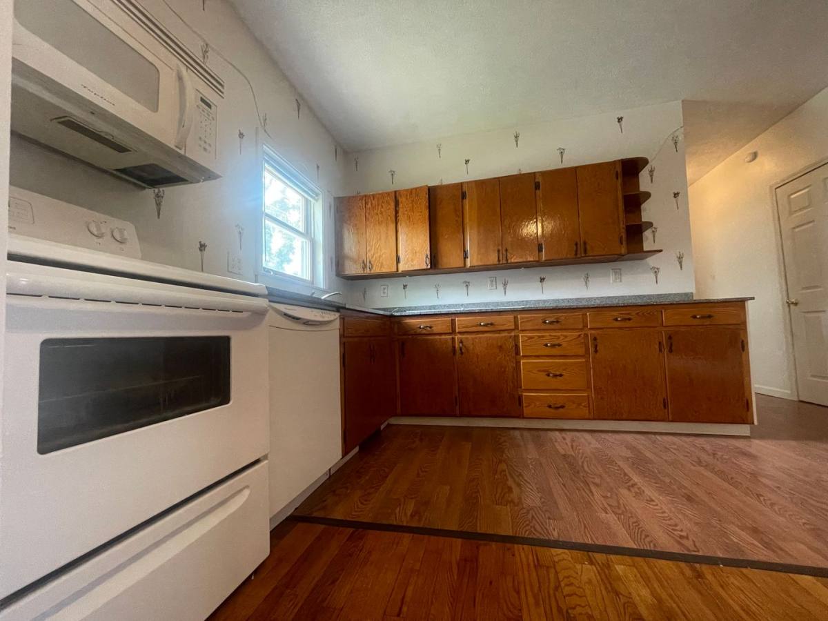 Apartment for rent at 321 E College, Carbondale, IL 62901
