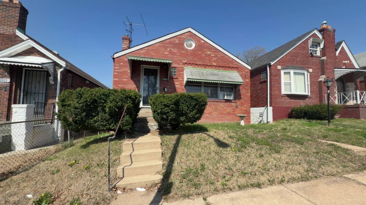 House for rent at 5955 Floy Ave, Saint Louis, MO 63147