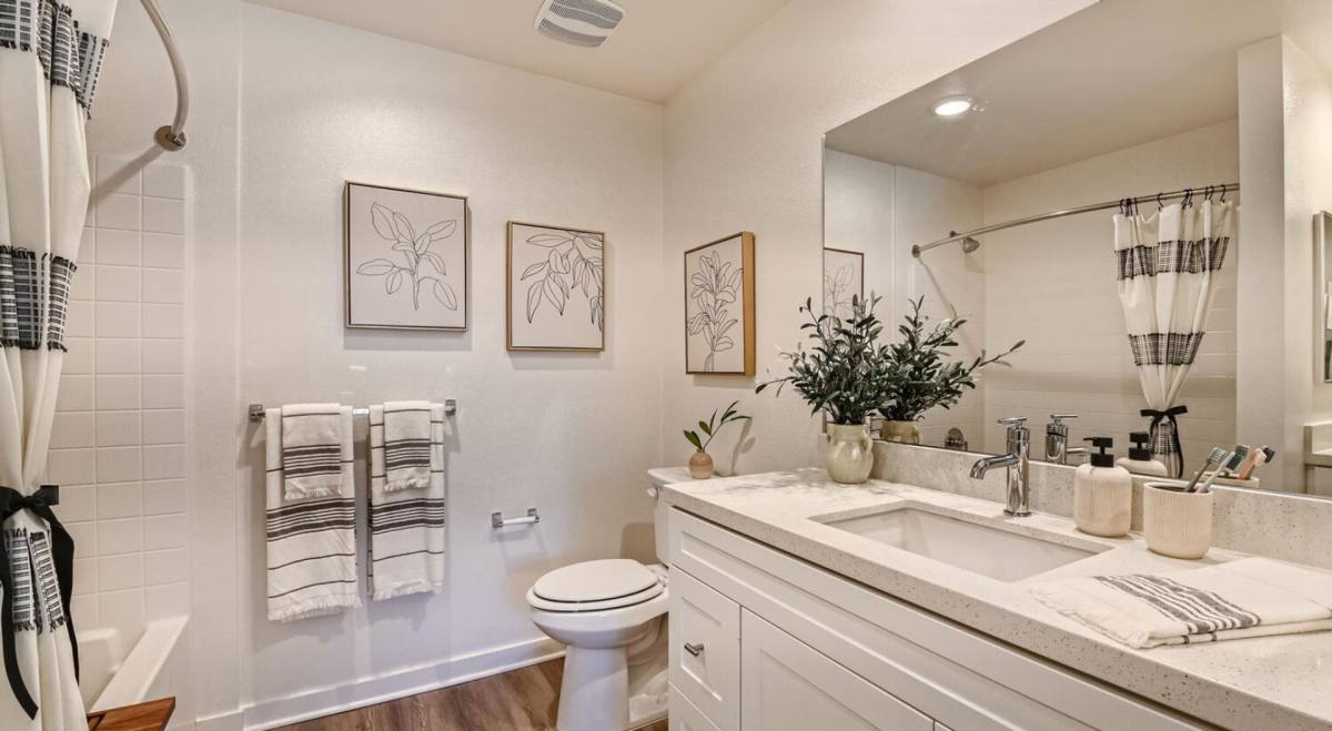 Apartment for rent at 4635 Mitchell Ave, Riverside, CA 92505