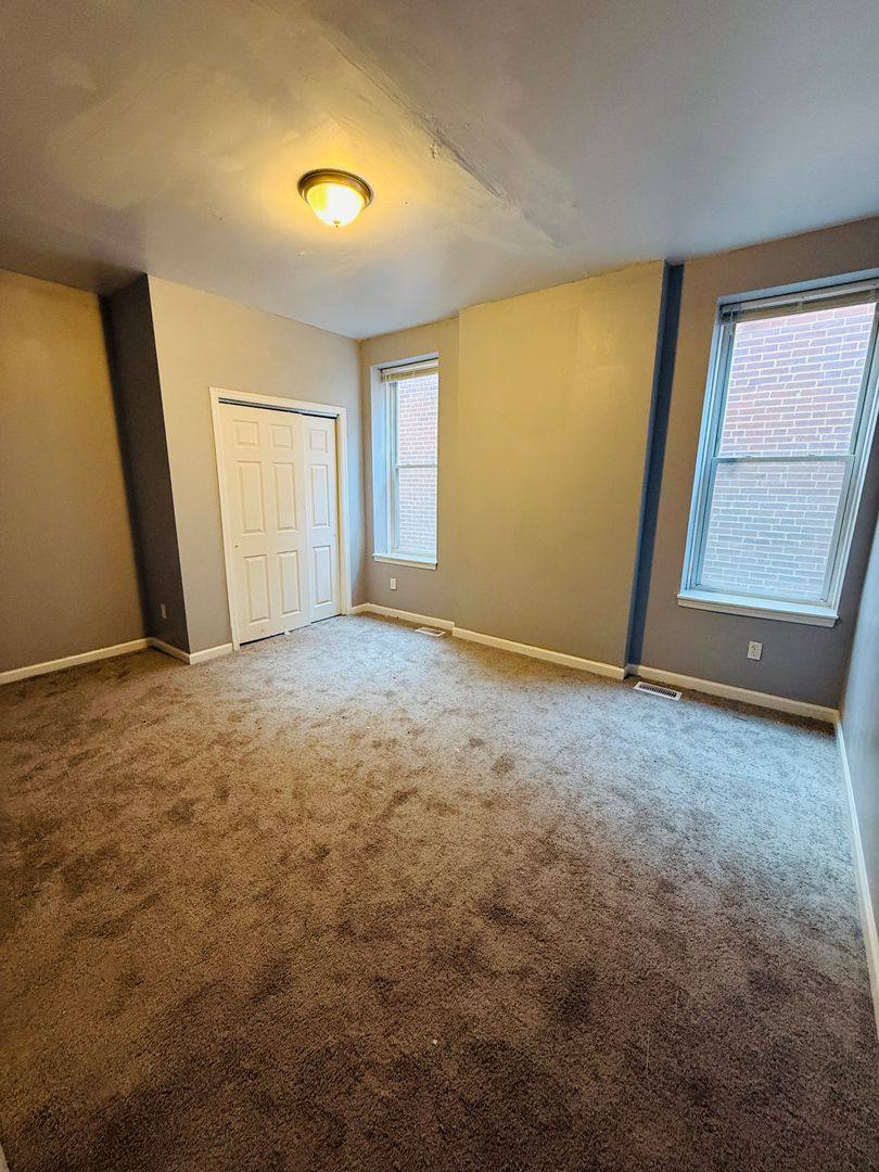 Apartment for rent at 5345 Wells Ave, Saint Louis, MO 63112