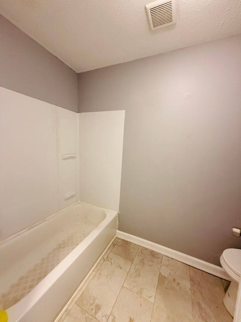 Apartment for rent at 5345 Wells Ave, Saint Louis, MO 63112