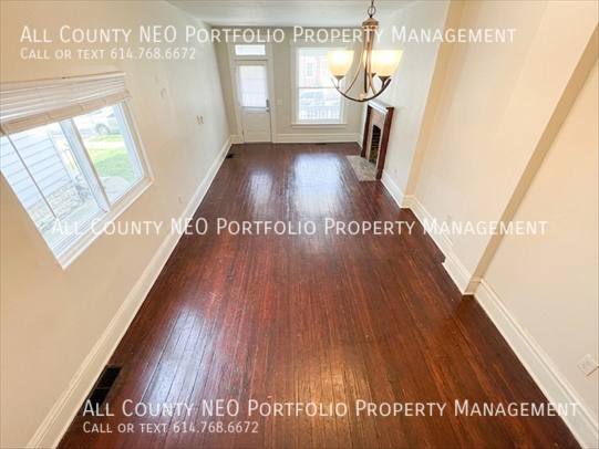 Apartment for rent at 908 Ellsworth Ave, Columbus, OH 43206