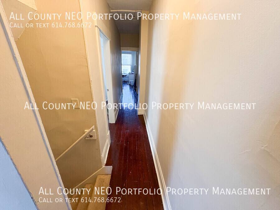 Apartment for rent at 908 Ellsworth Ave, Columbus, OH 43206