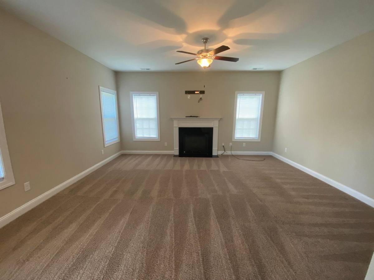 House for rent at 879 Stormy Gale Lane, Sneads Ferry, NC 28460