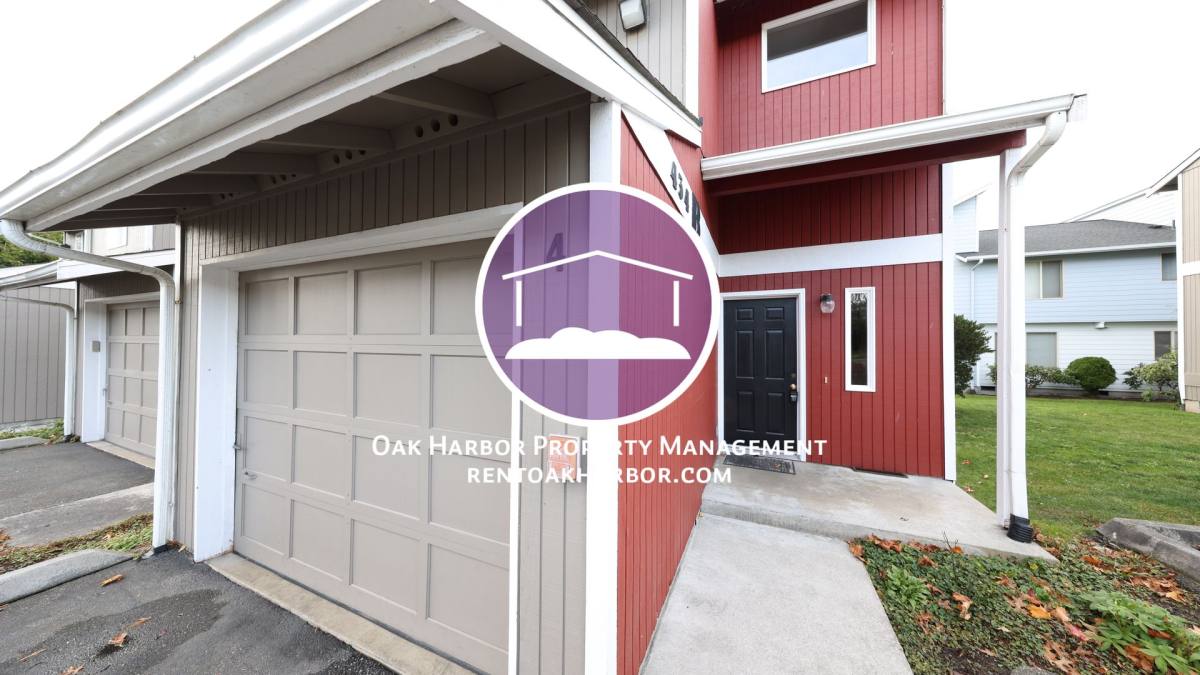 Townhouse for rent at 434 S Oak Harbor St, Oak Harbor, WA 98277