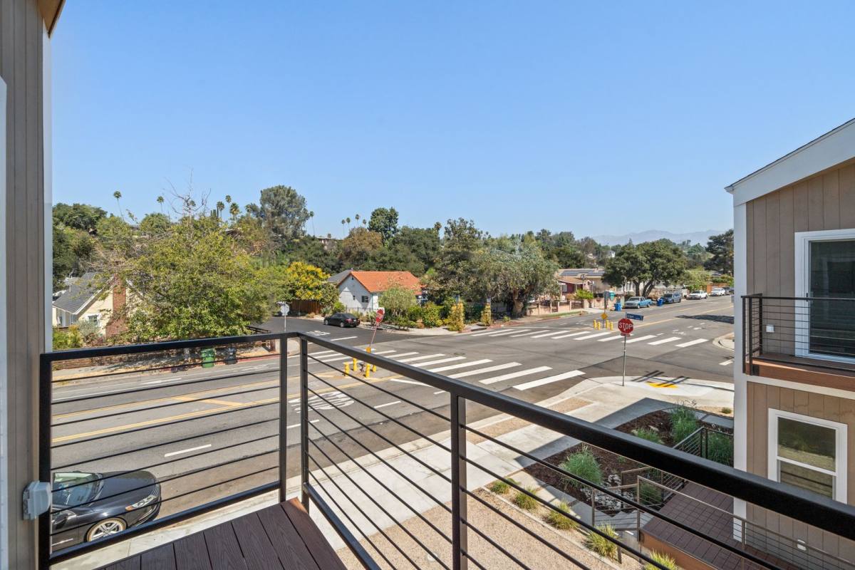 Townhouse for rent at 422-4265 San Pascual Ave, Los Angeles, CA 90042