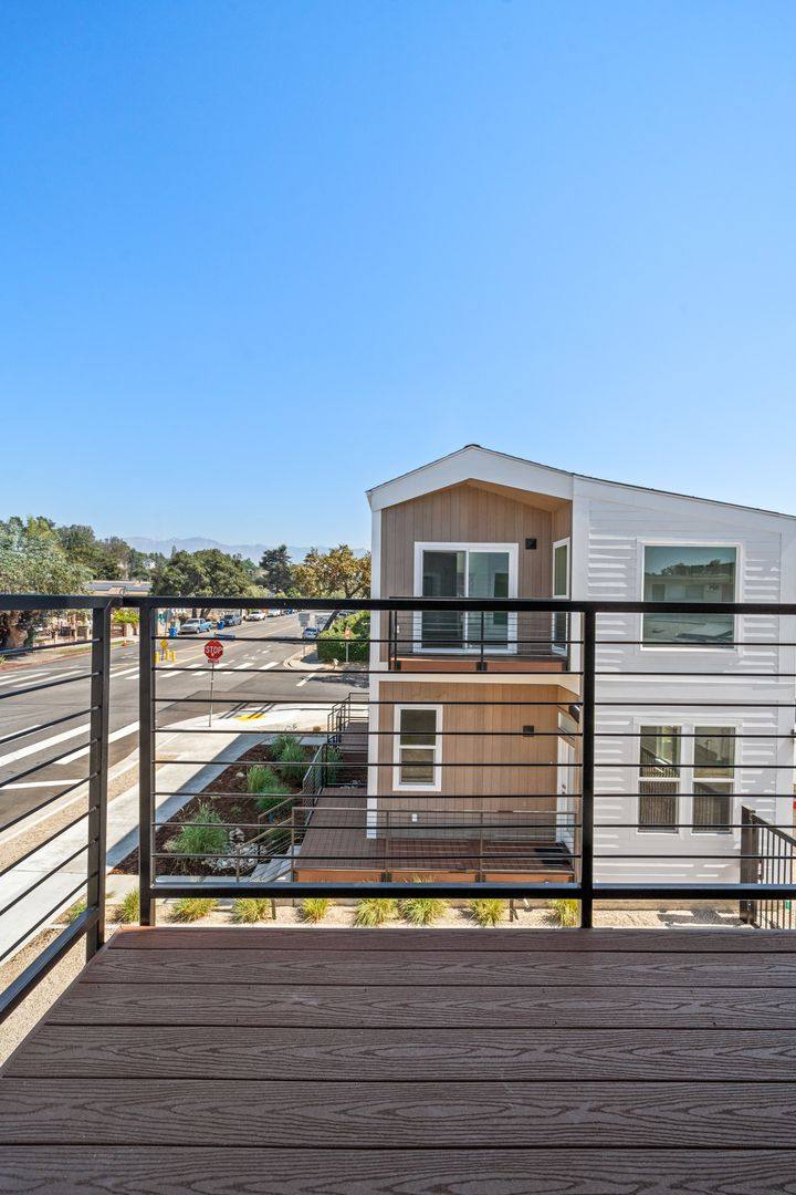 Townhouse for rent at 422-4265 San Pascual Ave, Los Angeles, CA 90042