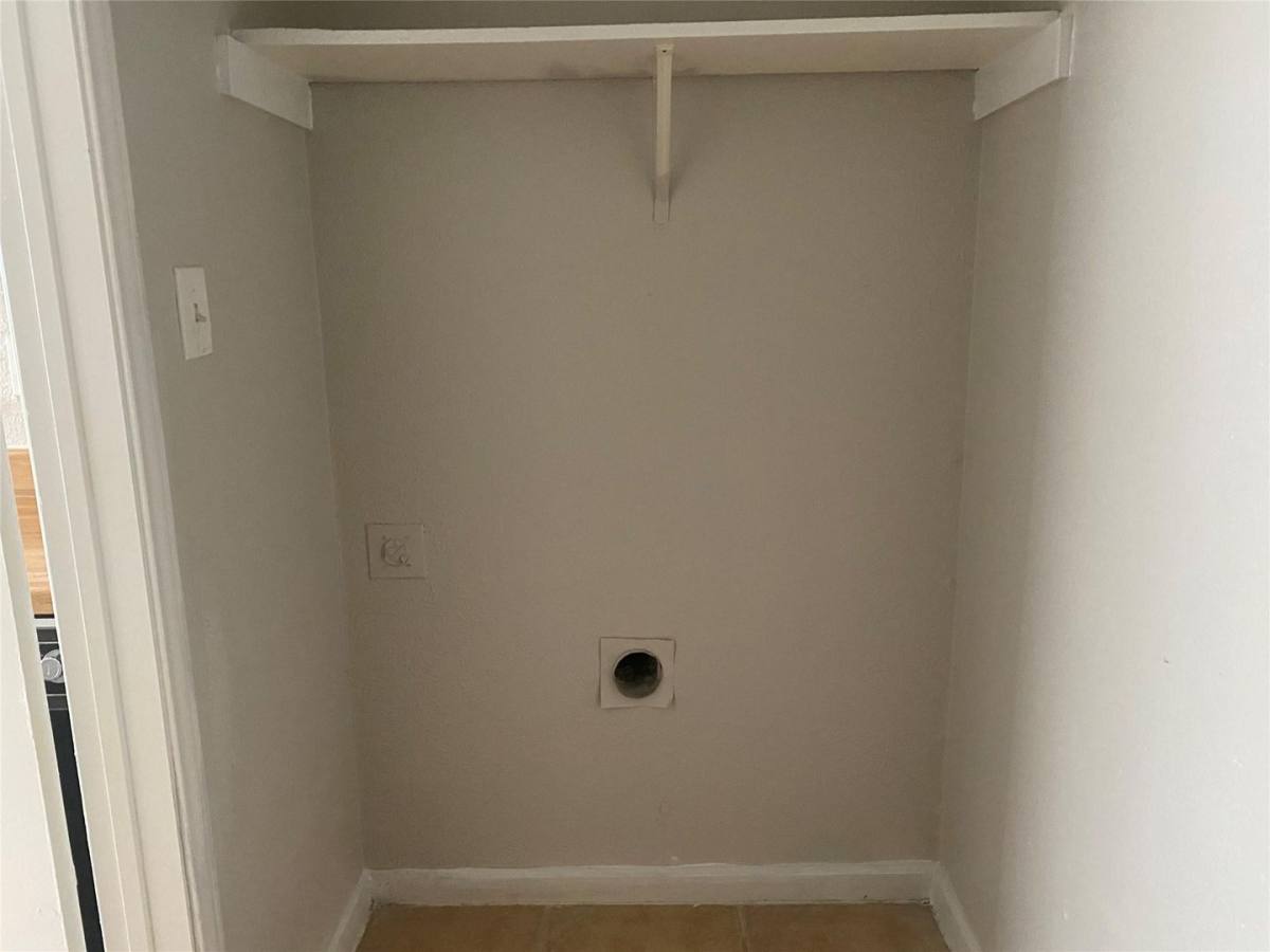Apartment for rent at 2423 2425 Limestone Dr, Arlington, TX 76014