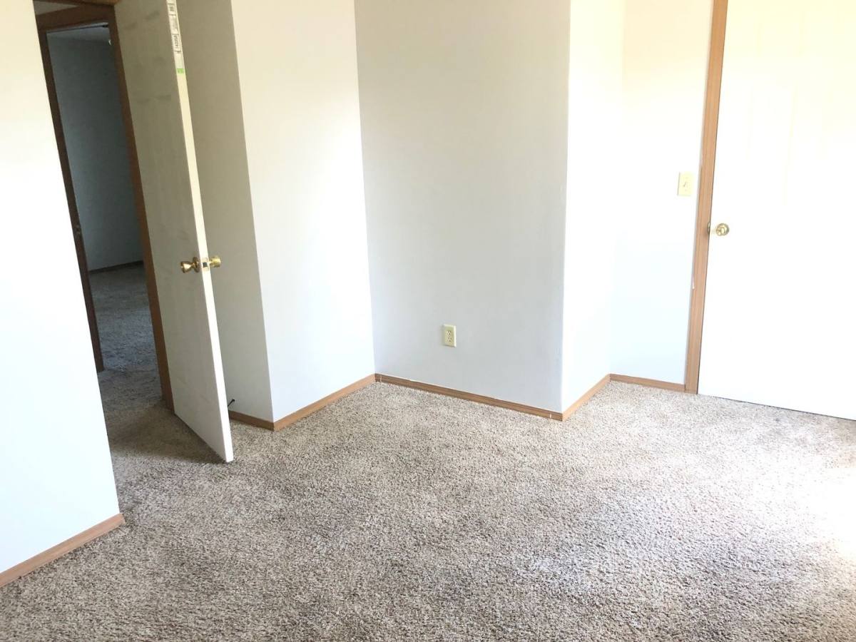 Apartment for rent at 1414 Croxton, Bloomington, IL 61701