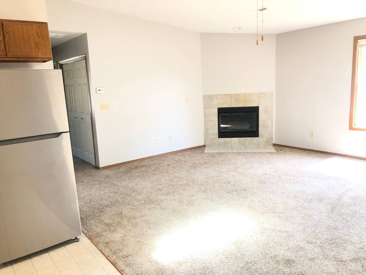 Apartment for rent at 1414 Croxton, Bloomington, IL 61701