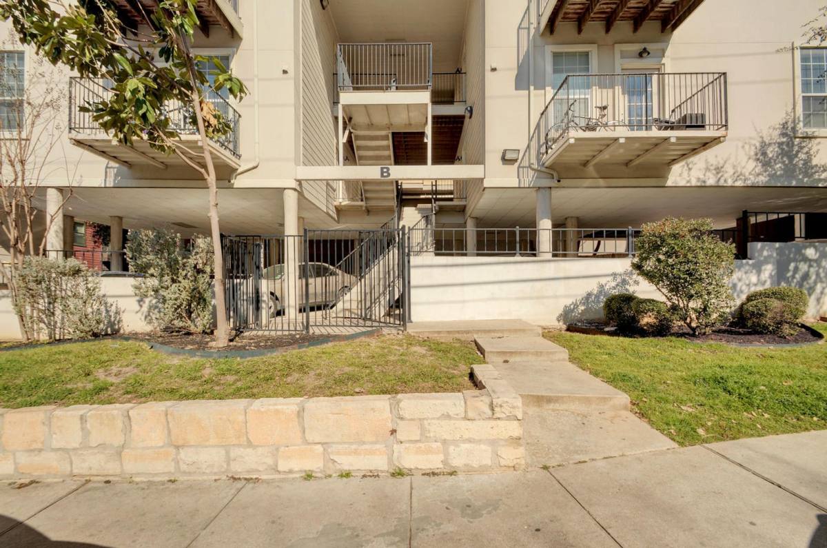 Apartment for rent at 2500 Leon St, Austin, TX 78705