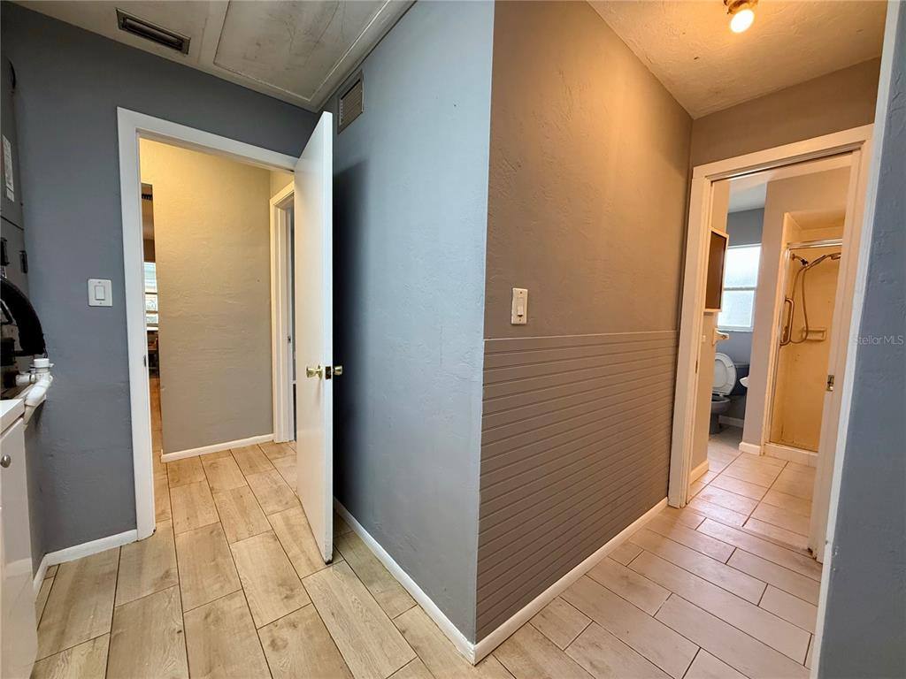 Apartment for rent at 2328 Cass St, Sarasota, FL 34231