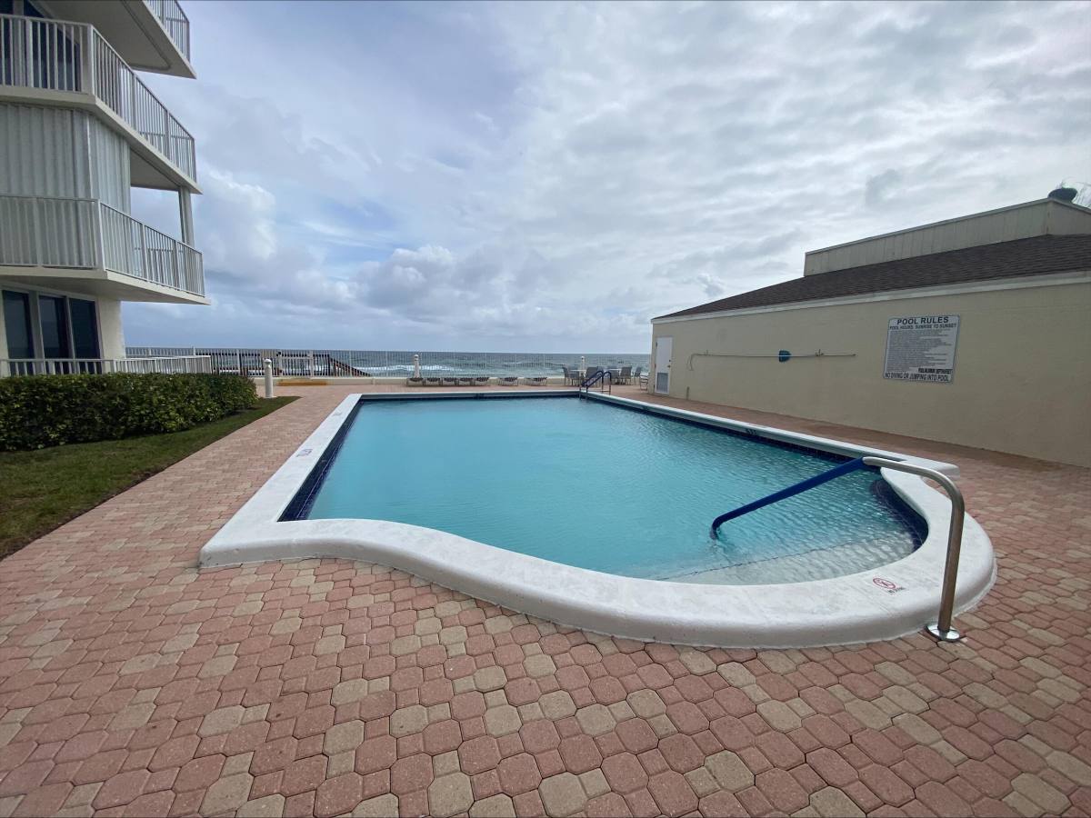 Apartment for rent at 3540 S Ocean Blvd #109, Palm Beach, FL 33480