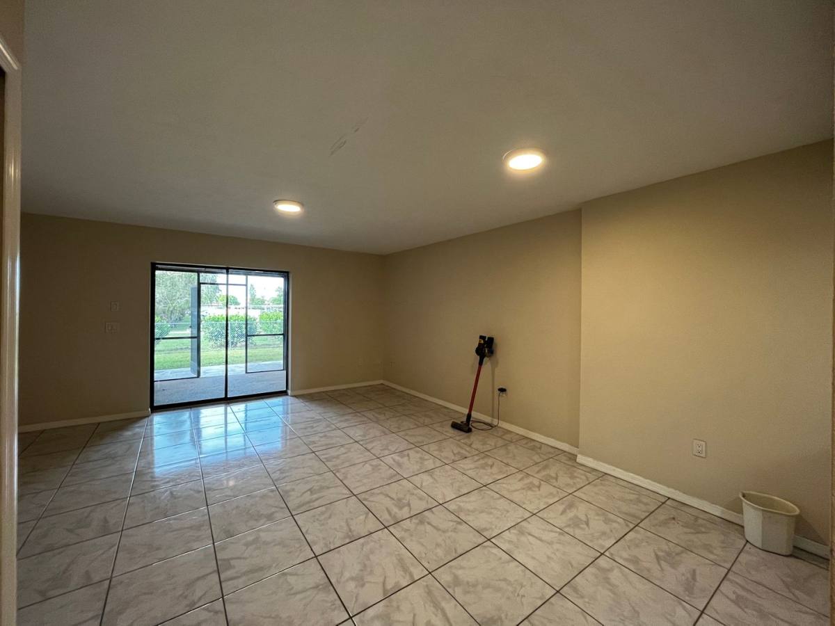 Townhouse for rent at 21307 Gertrude Ave, Port Charlotte, FL 33952