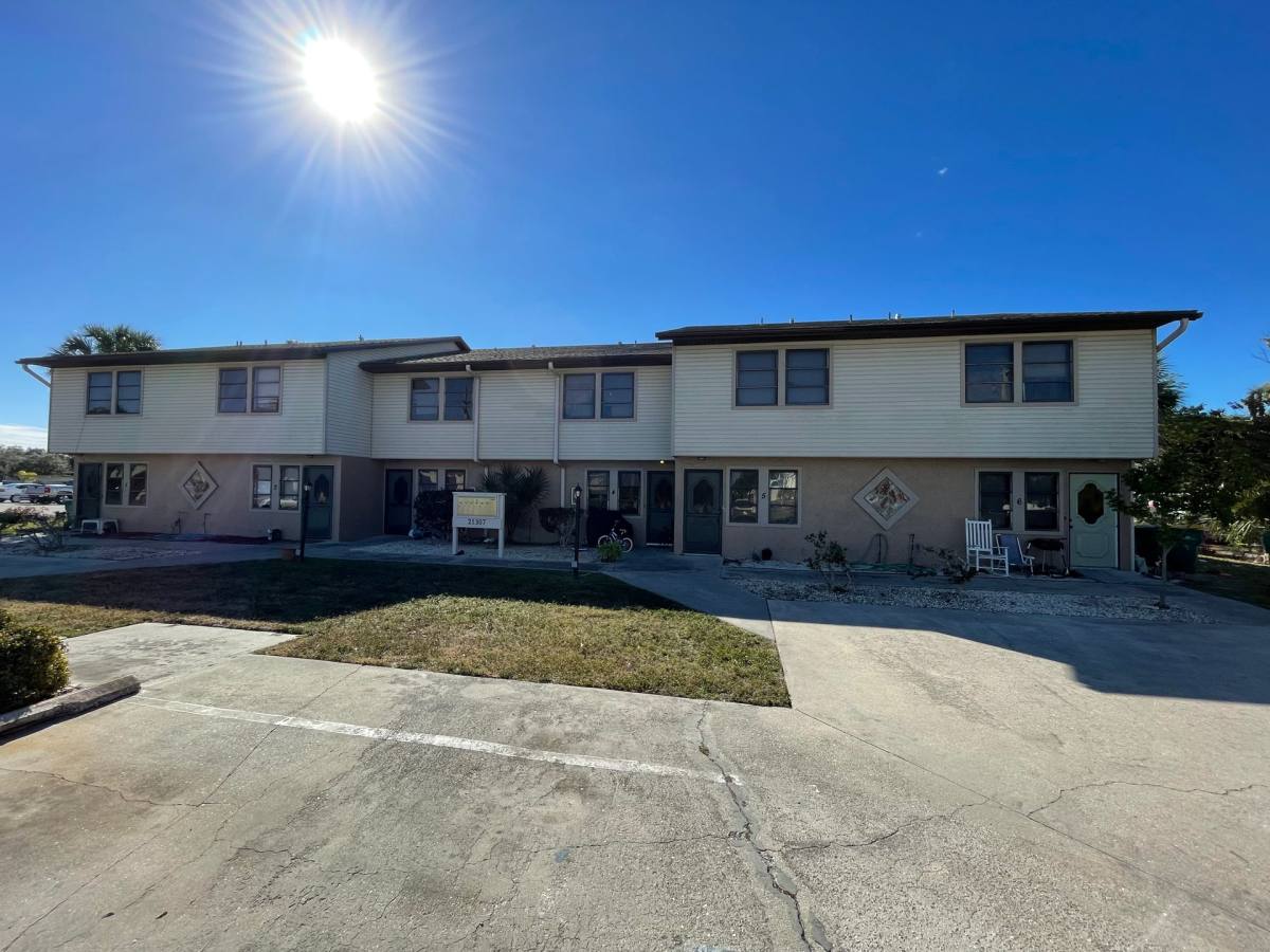 Townhouse for rent at 21307 Gertrude Ave, Port Charlotte, FL 33952