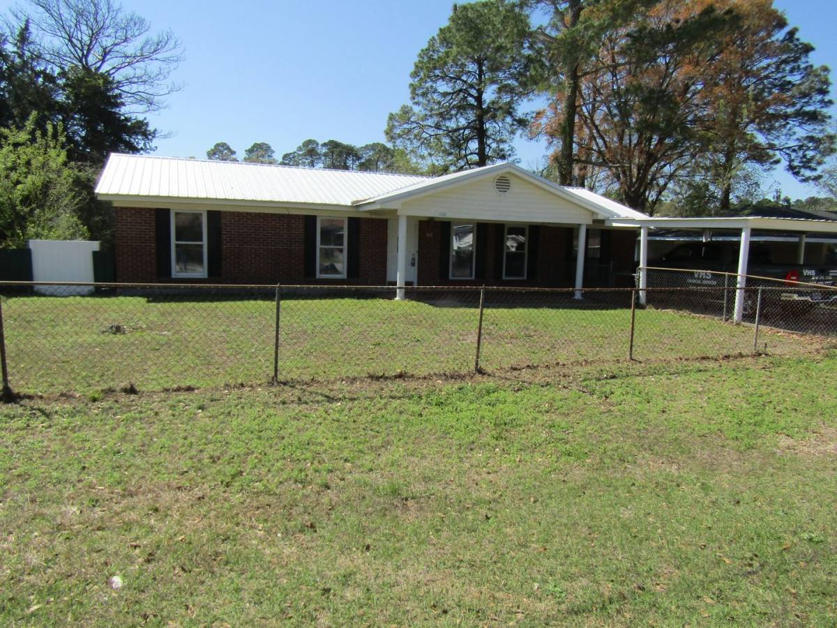 House for rent at 608 Palmetto St, Hinesville, GA 31313