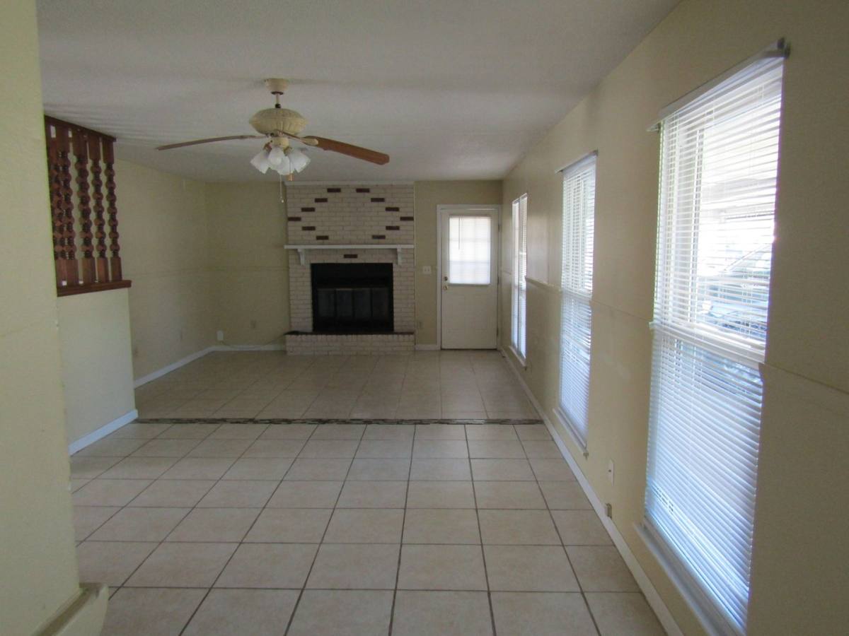 House for rent at 608 Palmetto St, Hinesville, GA 31313