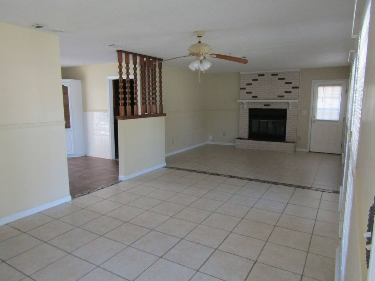 House for rent at 608 Palmetto St, Hinesville, GA 31313