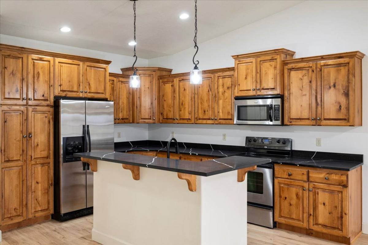 Apartment for rent at 1043 N 920 W, Orem, UT 84057
