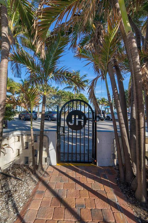 Apartment for rent at 305 N Pompano Beach Blvd #507, Pompano Beach, FL 33062