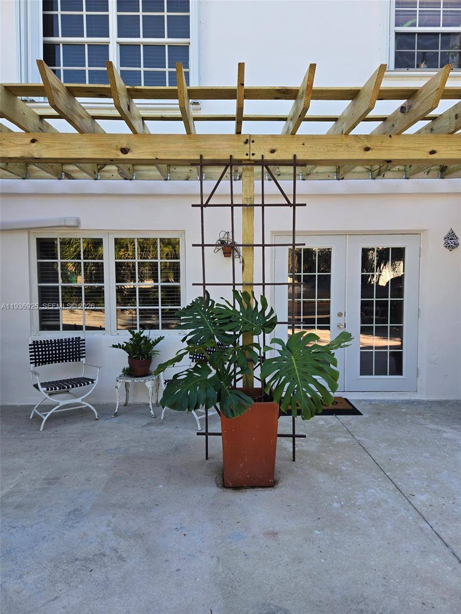 Apartment for rent at 6920 SW 82nd Court #2, Miami, FL 33143