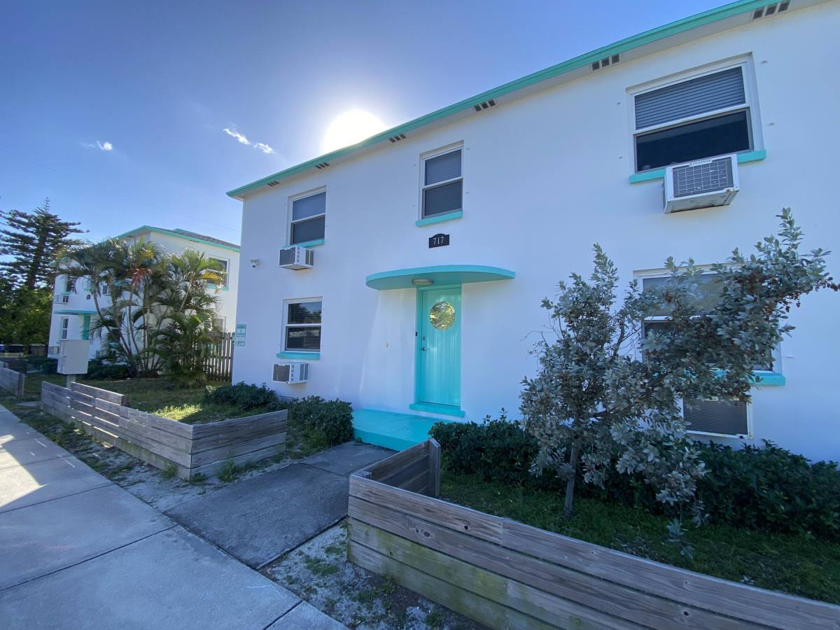Apartment for rent at 715 2nd Ave S #715-2, Lake Worth Beach, FL 33460