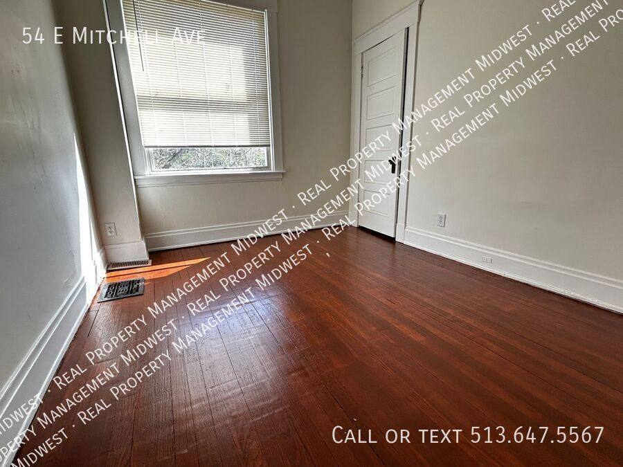 Apartment for rent at 54 E Mitchell Ave, Cincinnati, OH 45217