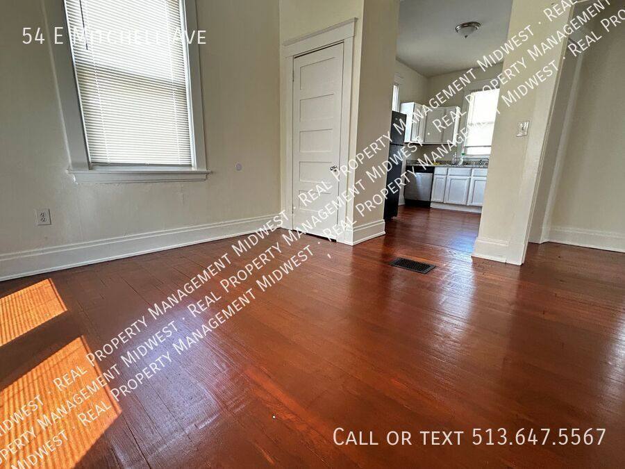 Apartment for rent at 54 E Mitchell Ave, Cincinnati, OH 45217